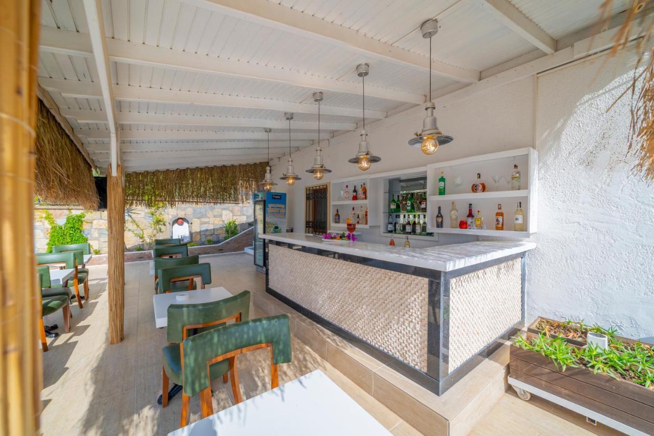 Queen Boutique Hotel ビテツ エクステリア 写真