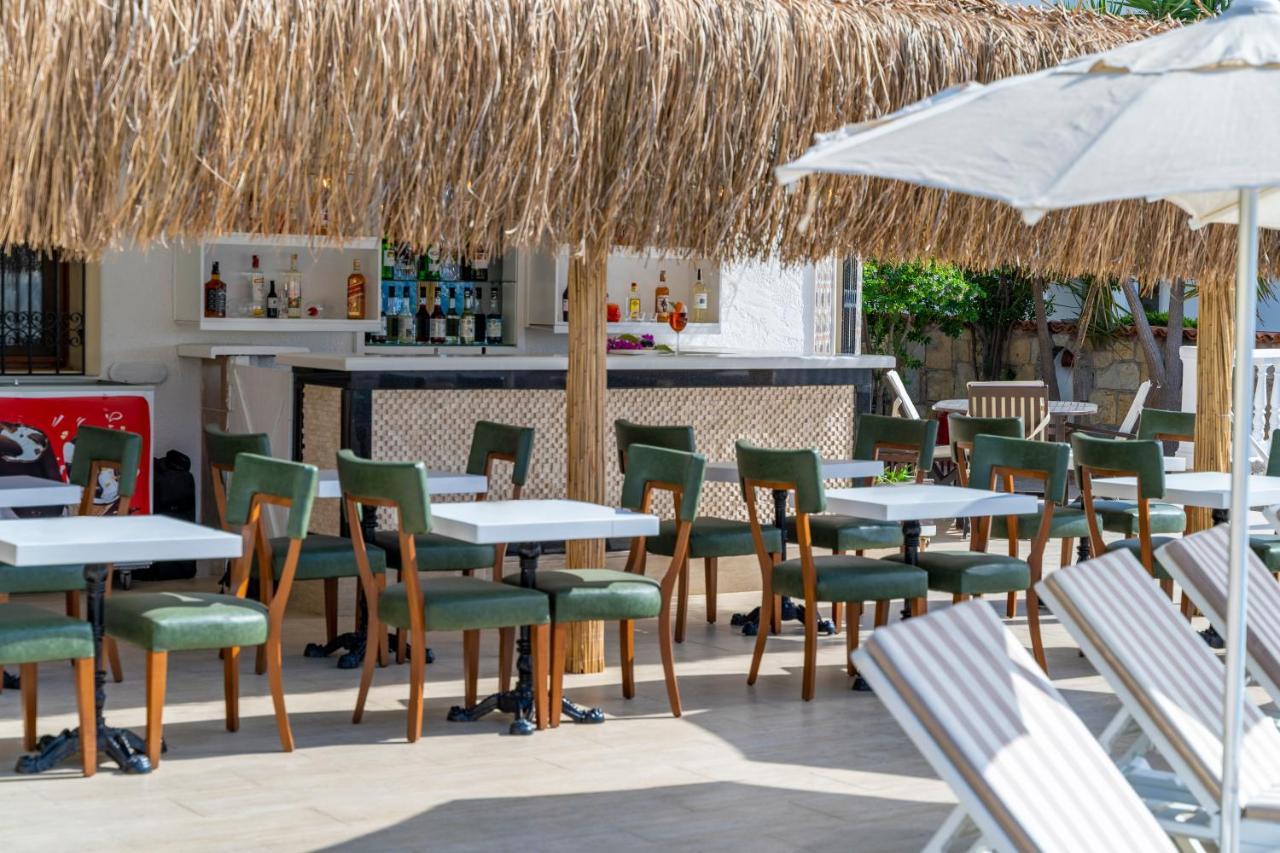 Queen Boutique Hotel ビテツ エクステリア 写真