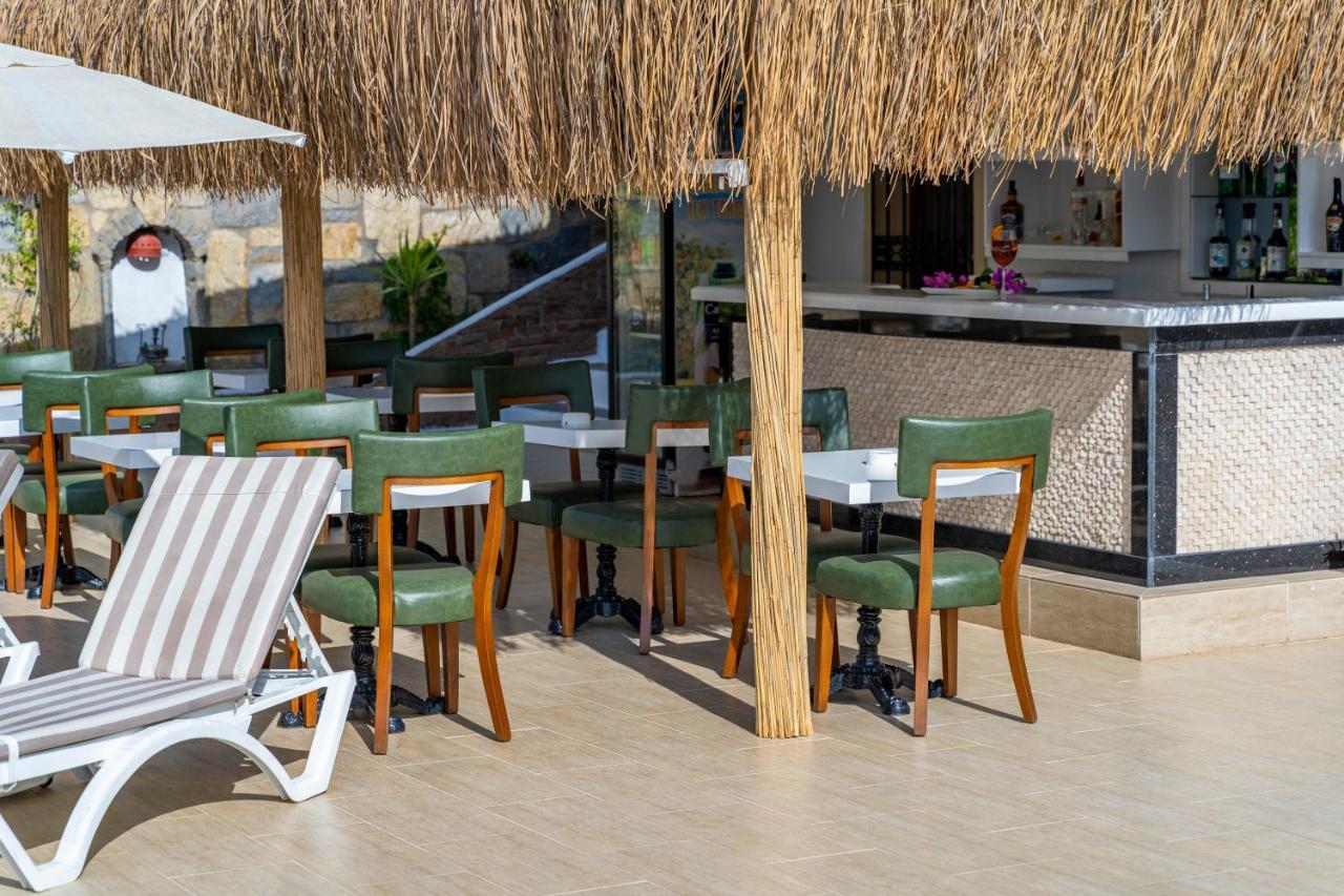 Queen Boutique Hotel ビテツ エクステリア 写真