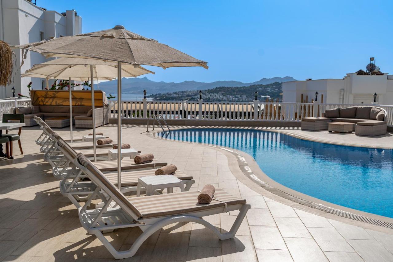 Queen Boutique Hotel ビテツ エクステリア 写真